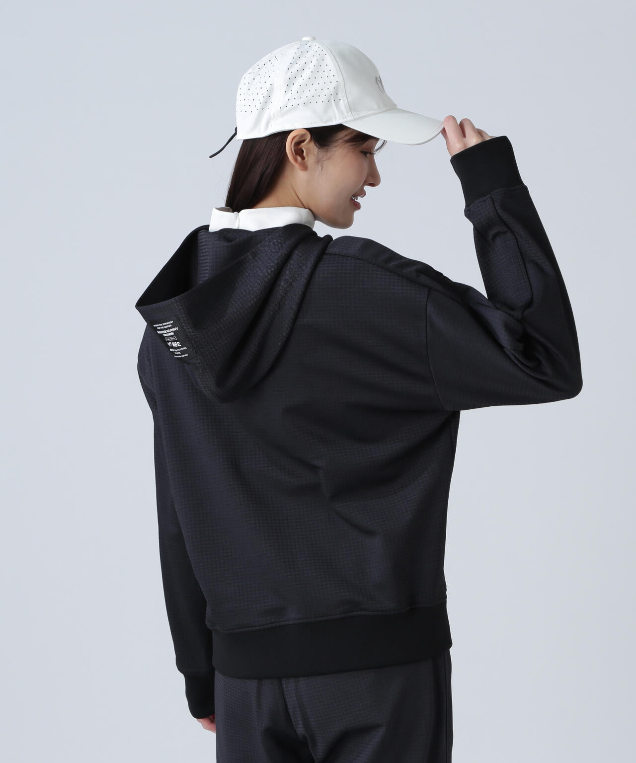 幾何学柄ジャガード フーディプルオーバー | MASTER BUNNY EDITION