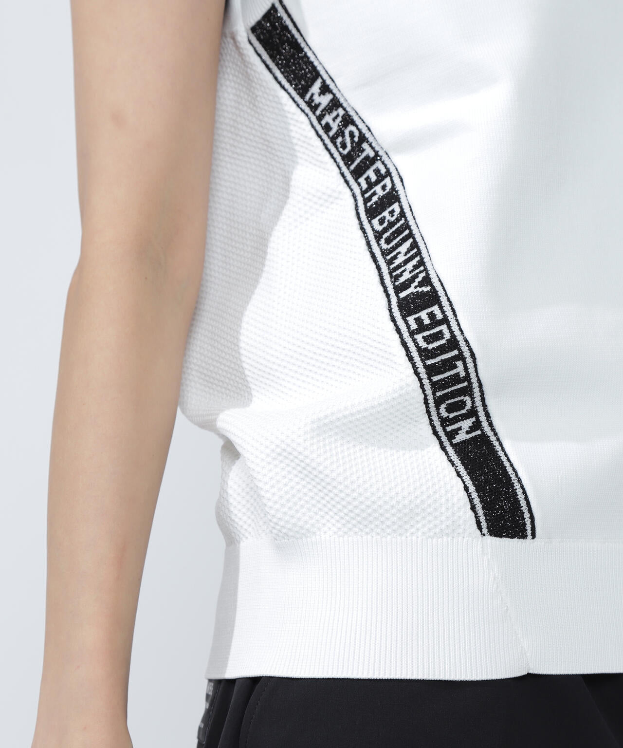 クルーネックニットベスト | MASTER BUNNY EDITION（マスターバニー