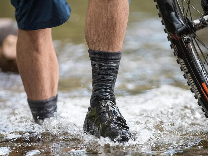 完全防水なのにムレない!?】災害時にも大活躍！シャワーズパスの“高