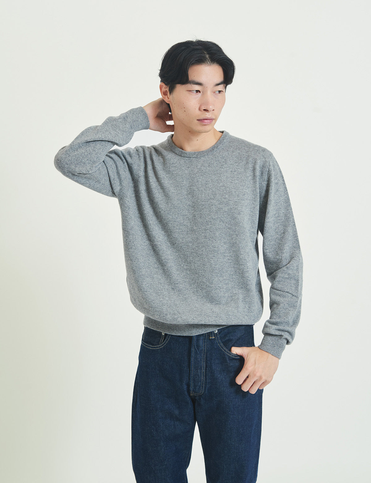 CASHMERE CREWNECK