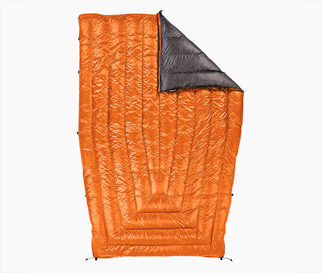 エンライト イクイップメント APEX 50°F (10°C) キルト 化繊