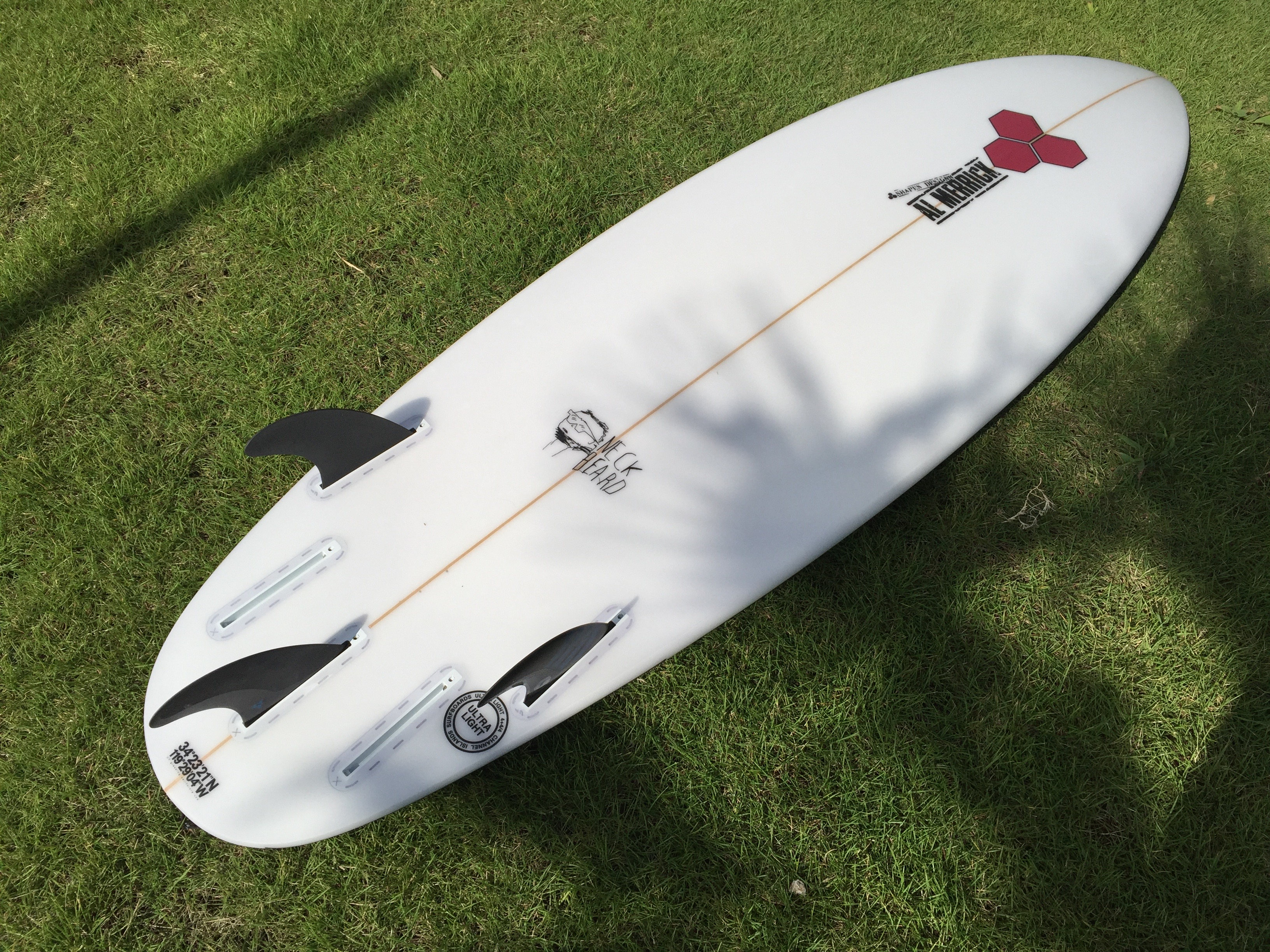 ネックビアード ラウンドテール | MOANA COASTAL SERVICE