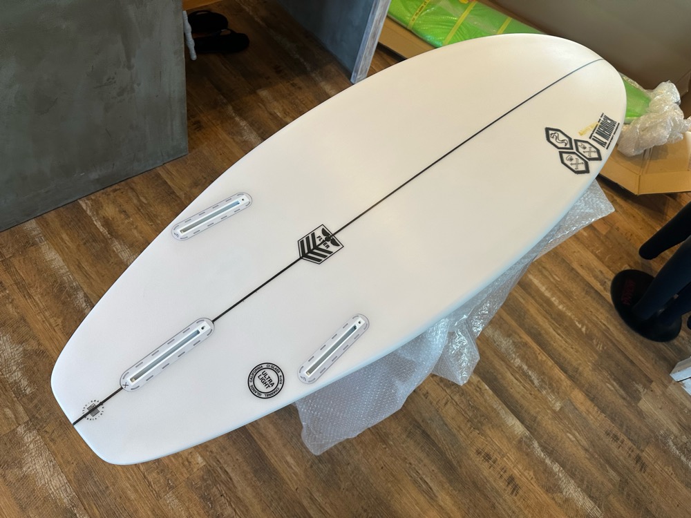 May】アルメリックCIフィッシュ 5.6 カスタム May】アルメリックCI