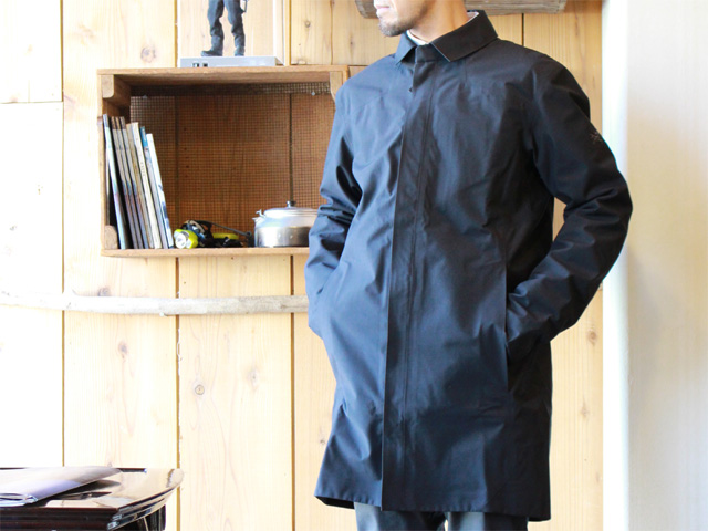 00 ARC'TERYX Keppel Trench Coat – moderate