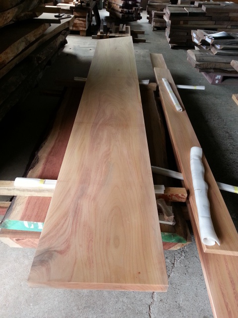 欅（ケヤキ） L字カウンターと付け台 | 一枚板 お取り引き実績 | 一枚