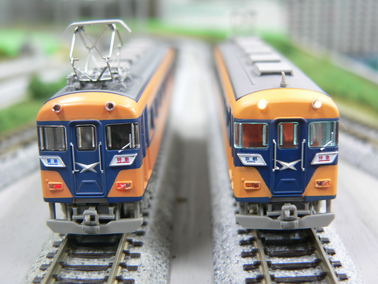 トミーテックの鉄コレ、近鉄18200系のライト＆標識灯点灯化特製品