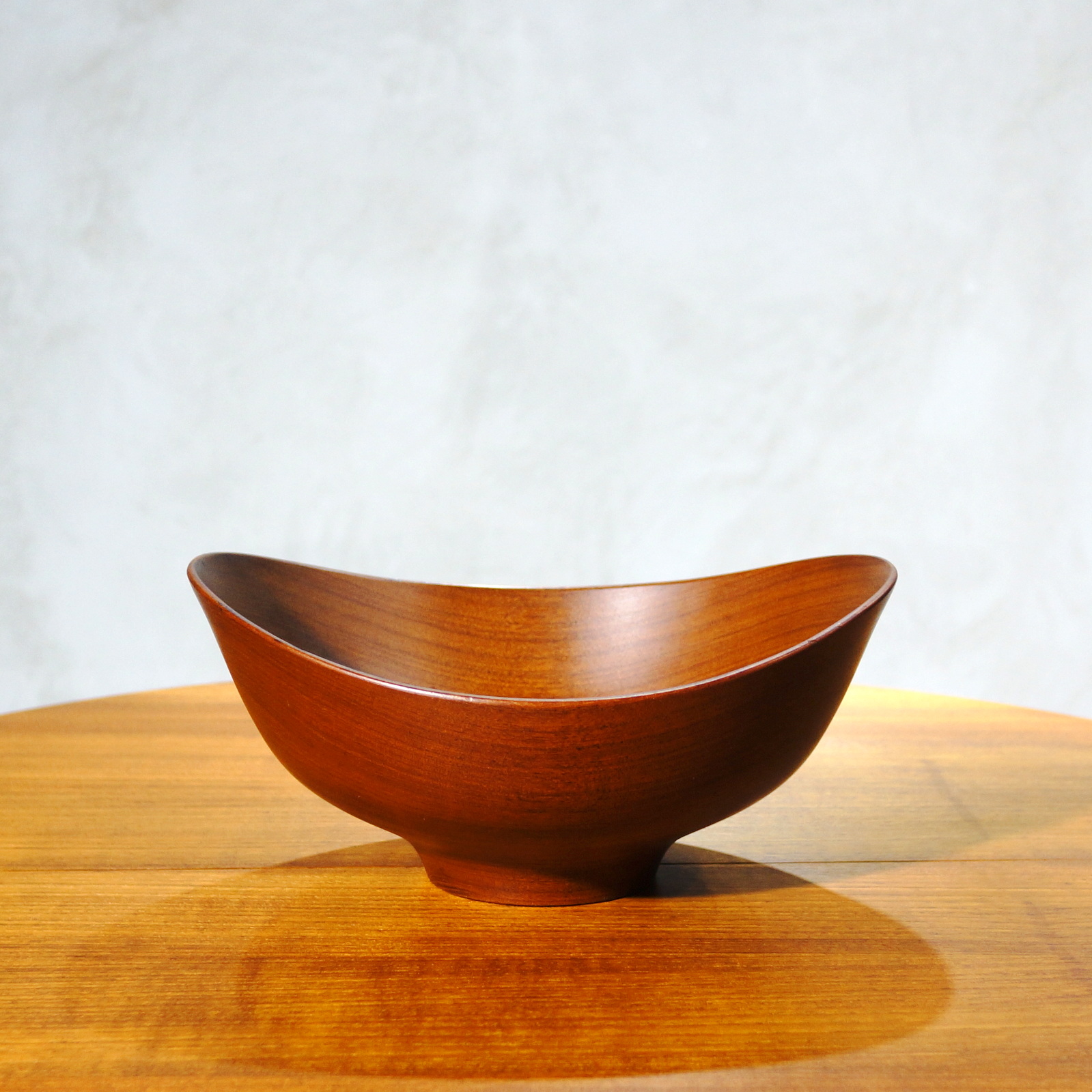 Finn Juhl Large Bowl - MOTO FURNITURE 北欧家具 ウェグナー フィンユール