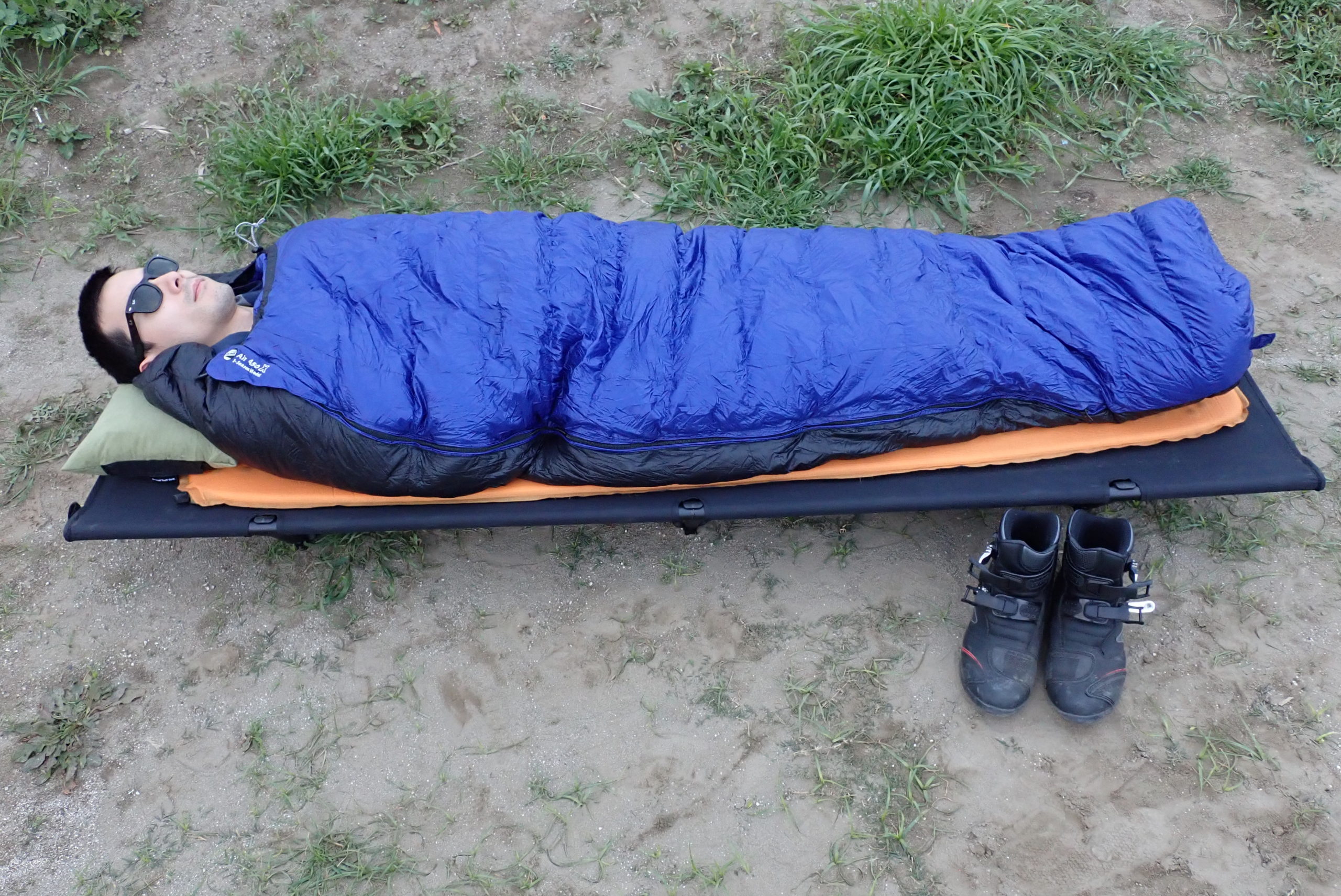 マイ・寝袋】イスカ Air 450X の実力は？│RIDING THE GLOBE