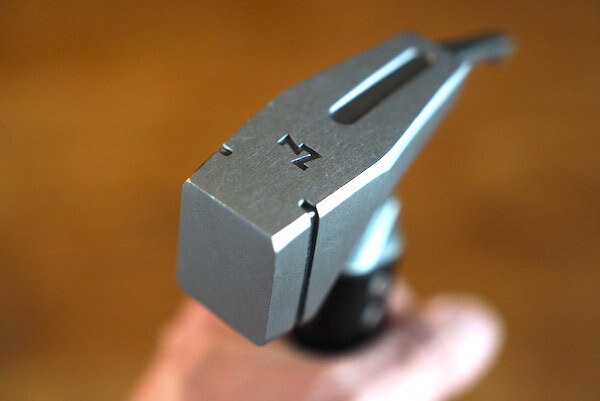 ゼインアーツ グラーツハンマーとグラーツステイク（ペグ）の使用