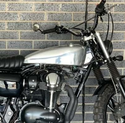 Kawasaki W800 アルミ タンク 