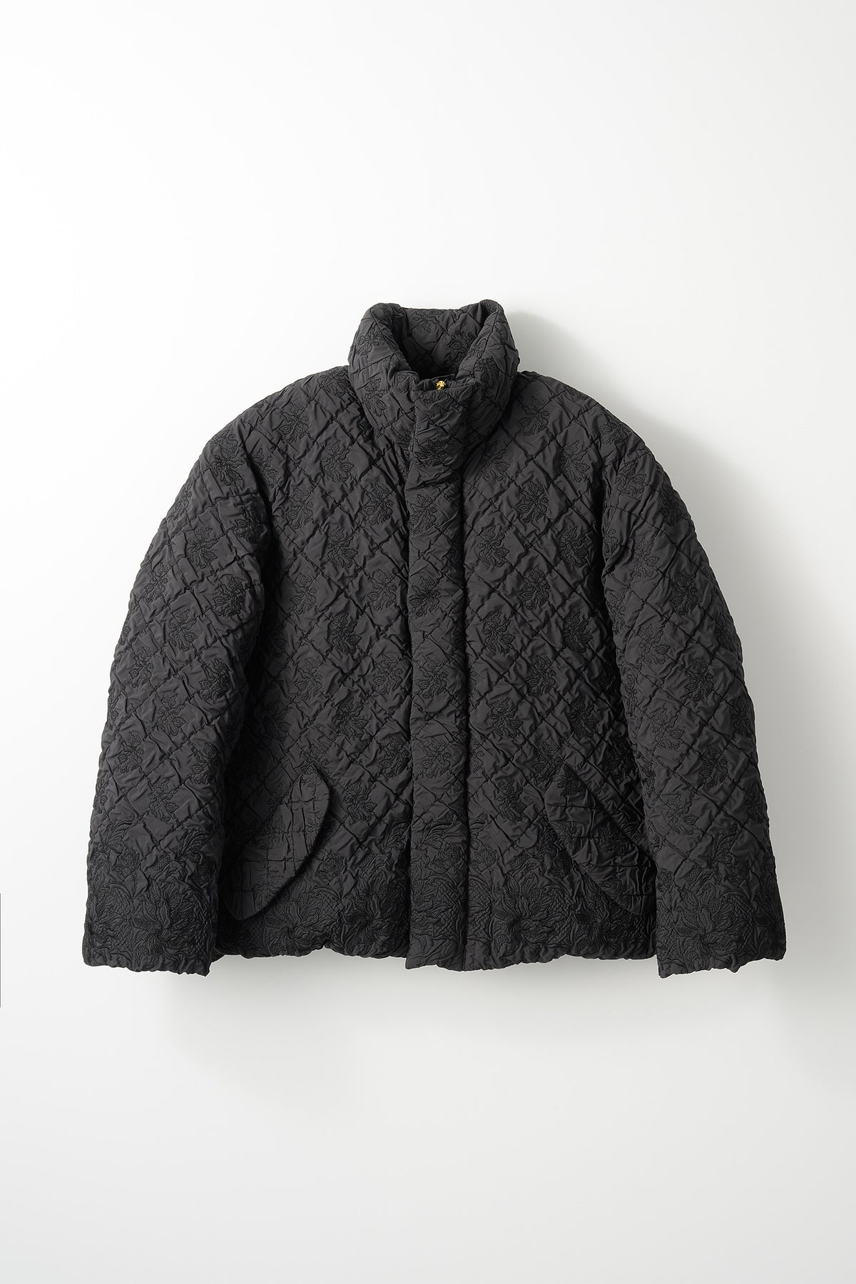 Dahlia shrinking embroidery