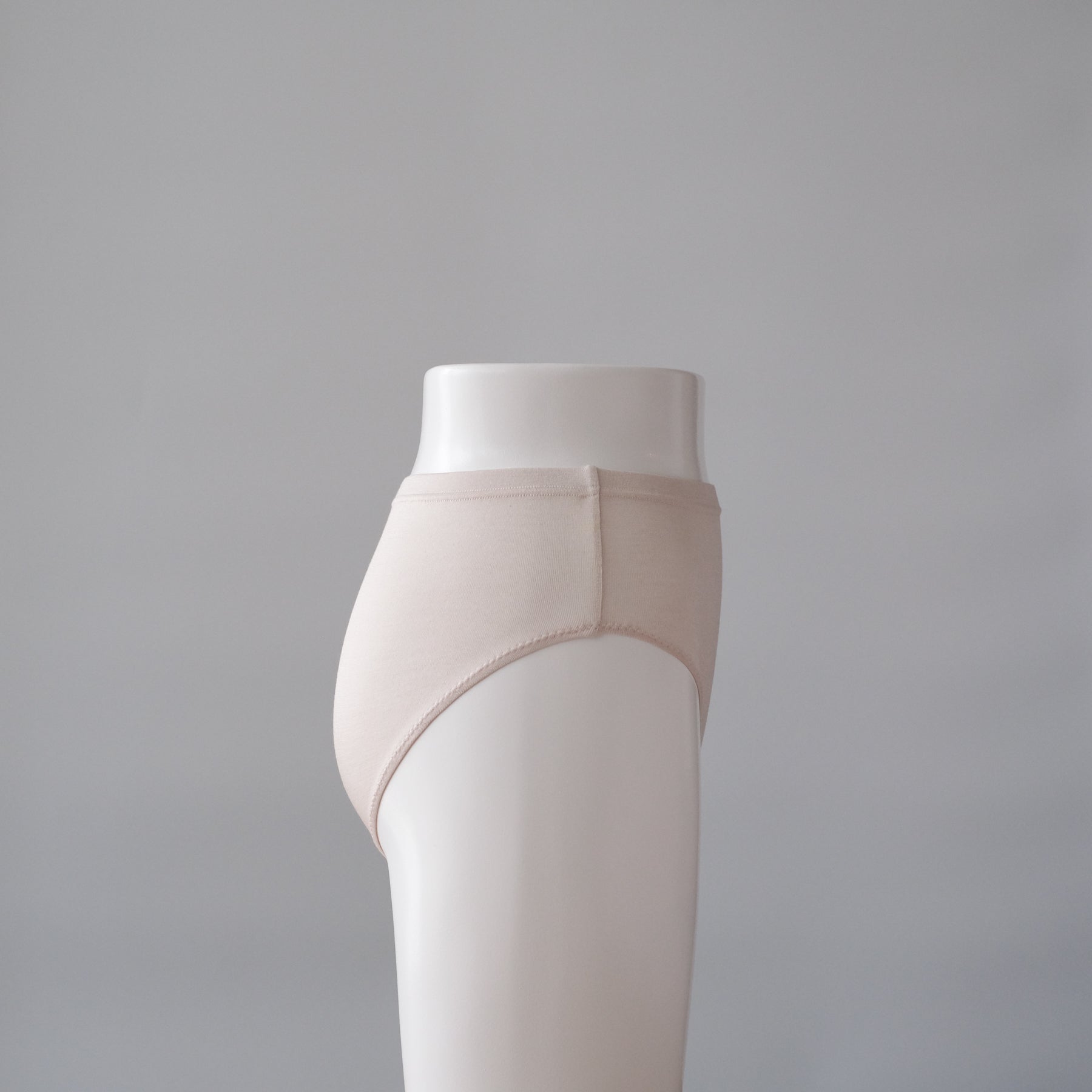 シルク100%足ぐりゴムなしショーツ, エクリュ／パンツ