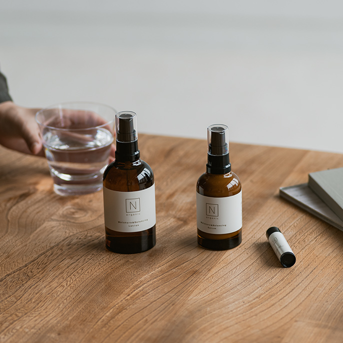 & WOLF セラムリキッドファンデーション｜【公式】Nオーガニック