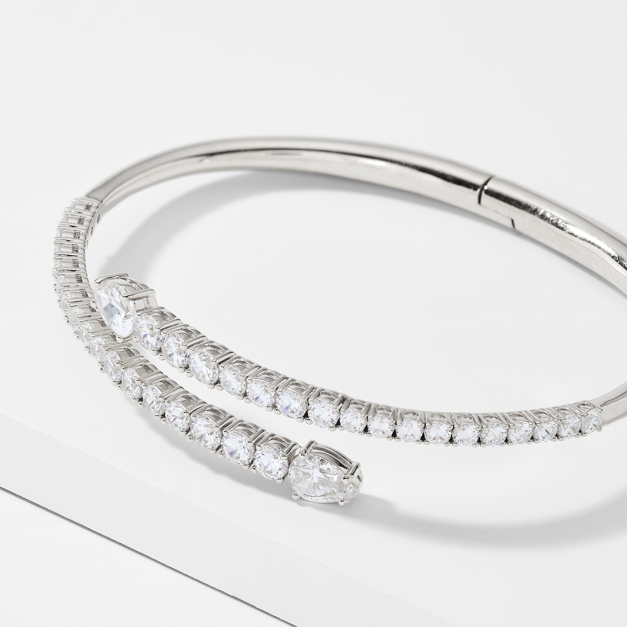 EMERALD ISLE BYPASS CZ BRACELET – NADRI