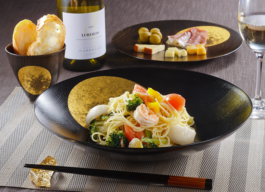 箔一】おぼろ月ボウル(漆) 〜金箔（金沢箔）の食器〜 - 日本製高級