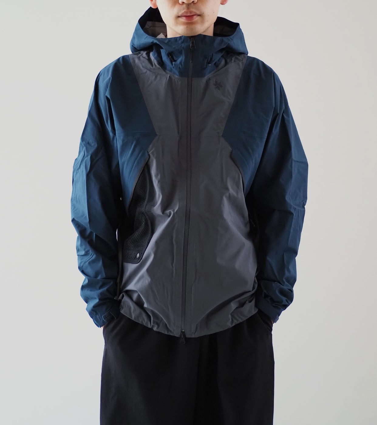 Goldwin Perspex Shield Air Mountaineering Jacket, Focus Gray x