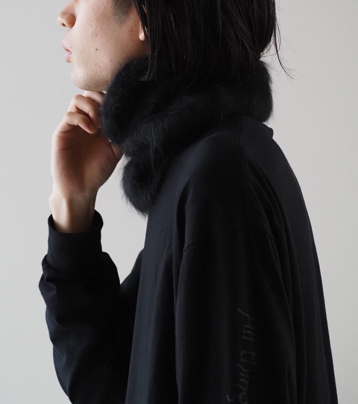 COMOLI カシミヤ ファー ネック ウォーマー, Black – Navyblue