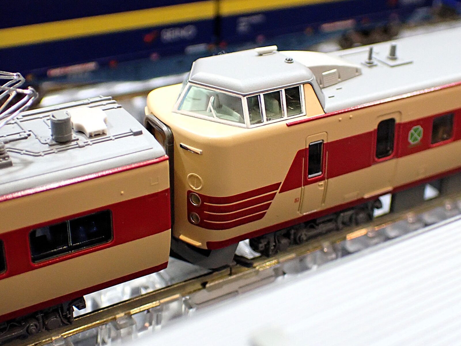 KATO 381系「しなの」（JR仕様） 6両基本セット 品番：10-2037 鉄道