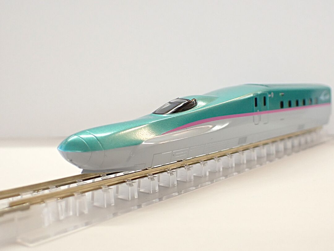 KATO E5系新幹線「はやぶさ」 基本セット(3両) 品番：10-1969