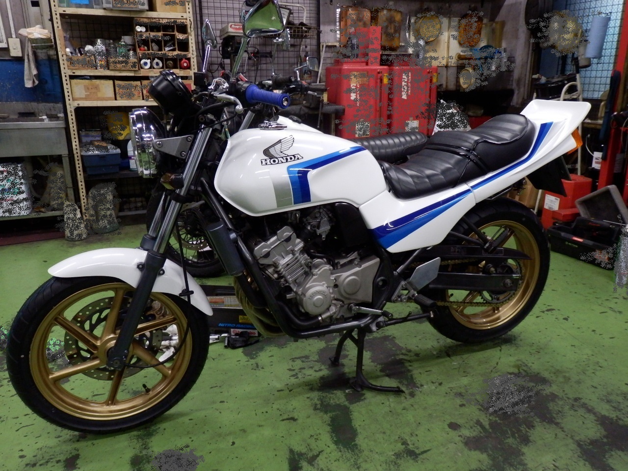 ホンダ JADE『タイヤ交換』IRC RX-02: バイク用品店ナップス-練馬店ブログ