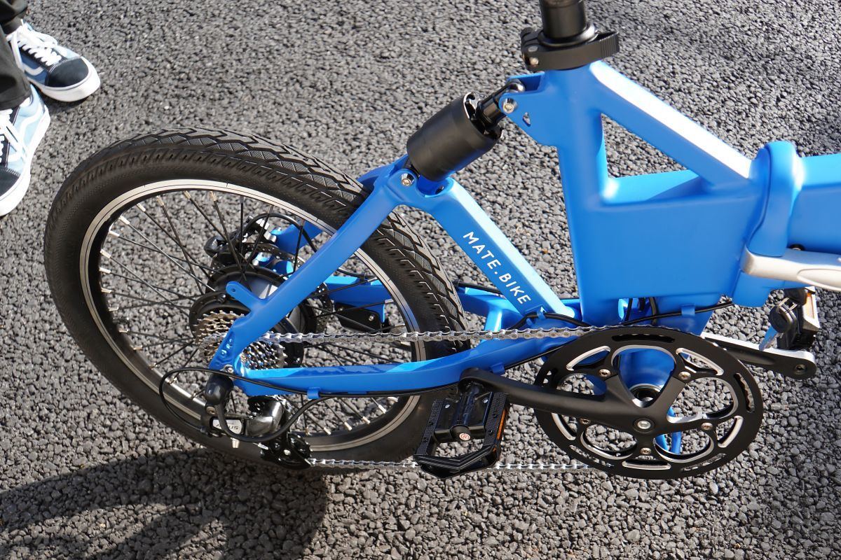 カッコよくてパワフル、デンマークの小型e-BIKE「MATE CITY」に乗っ