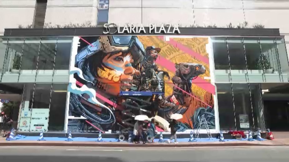 巨大壁画アートが福岡市・天神に登場 アーティストのDRAGON76さん