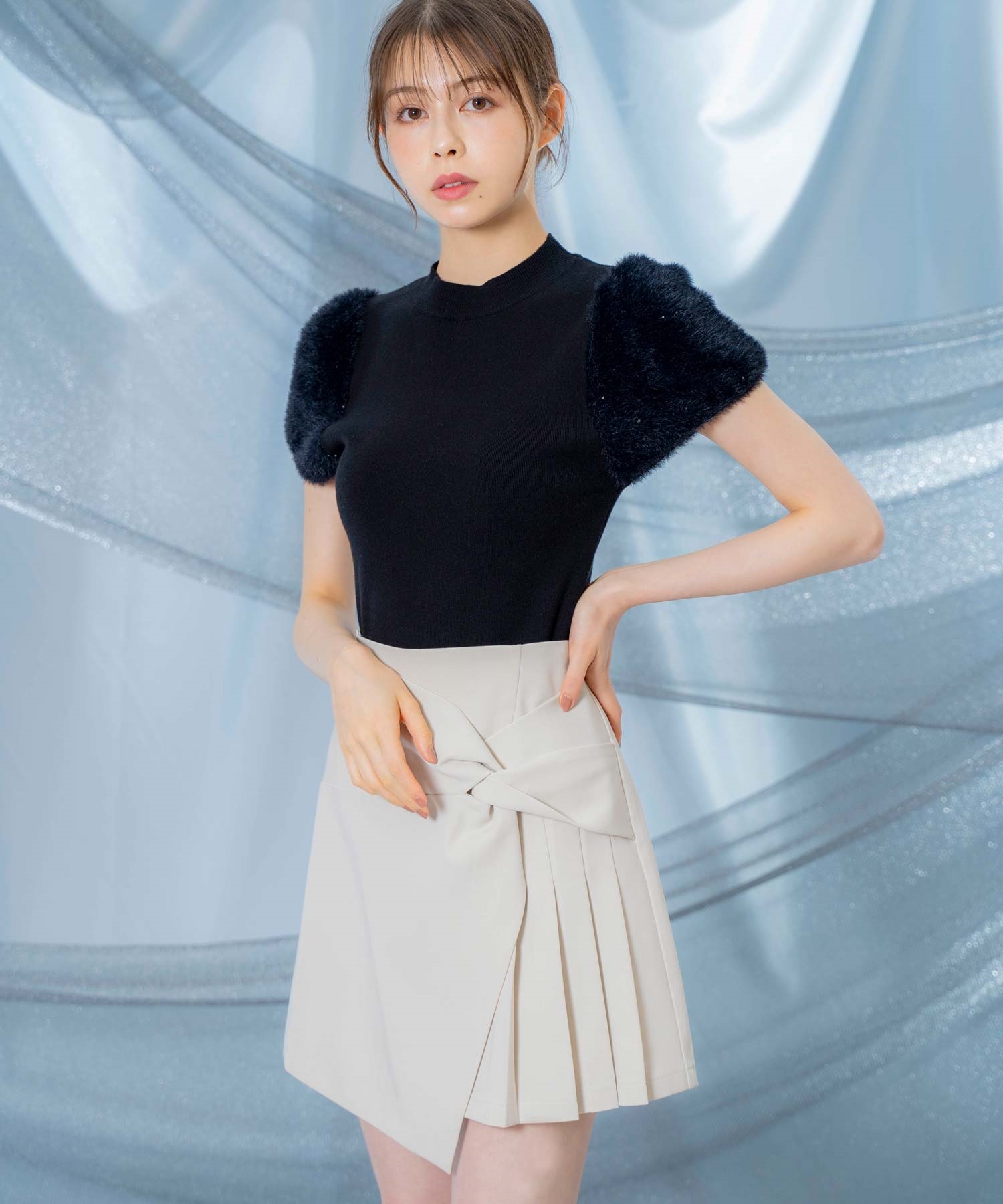 ツイストデザインミニスカート | フレアスカート | NOELA OFFICIAL WEB