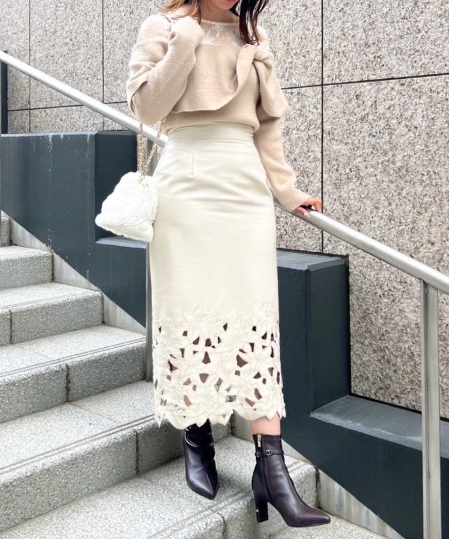 カットワーク刺繍タイトスカート | タイトスカート | NOELA OFFICIAL