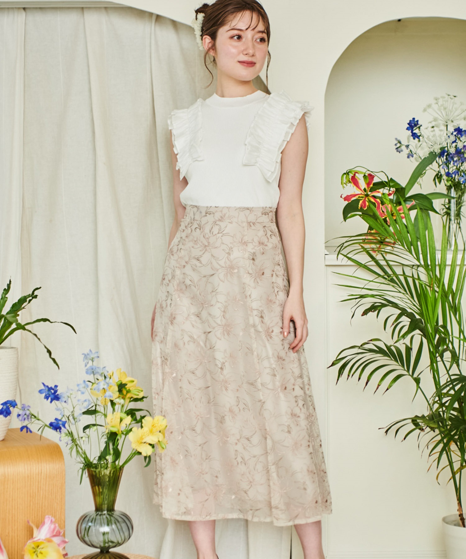 フラワー刺繍チュールスカート | フレアスカート | NOELA OFFICIAL WEB