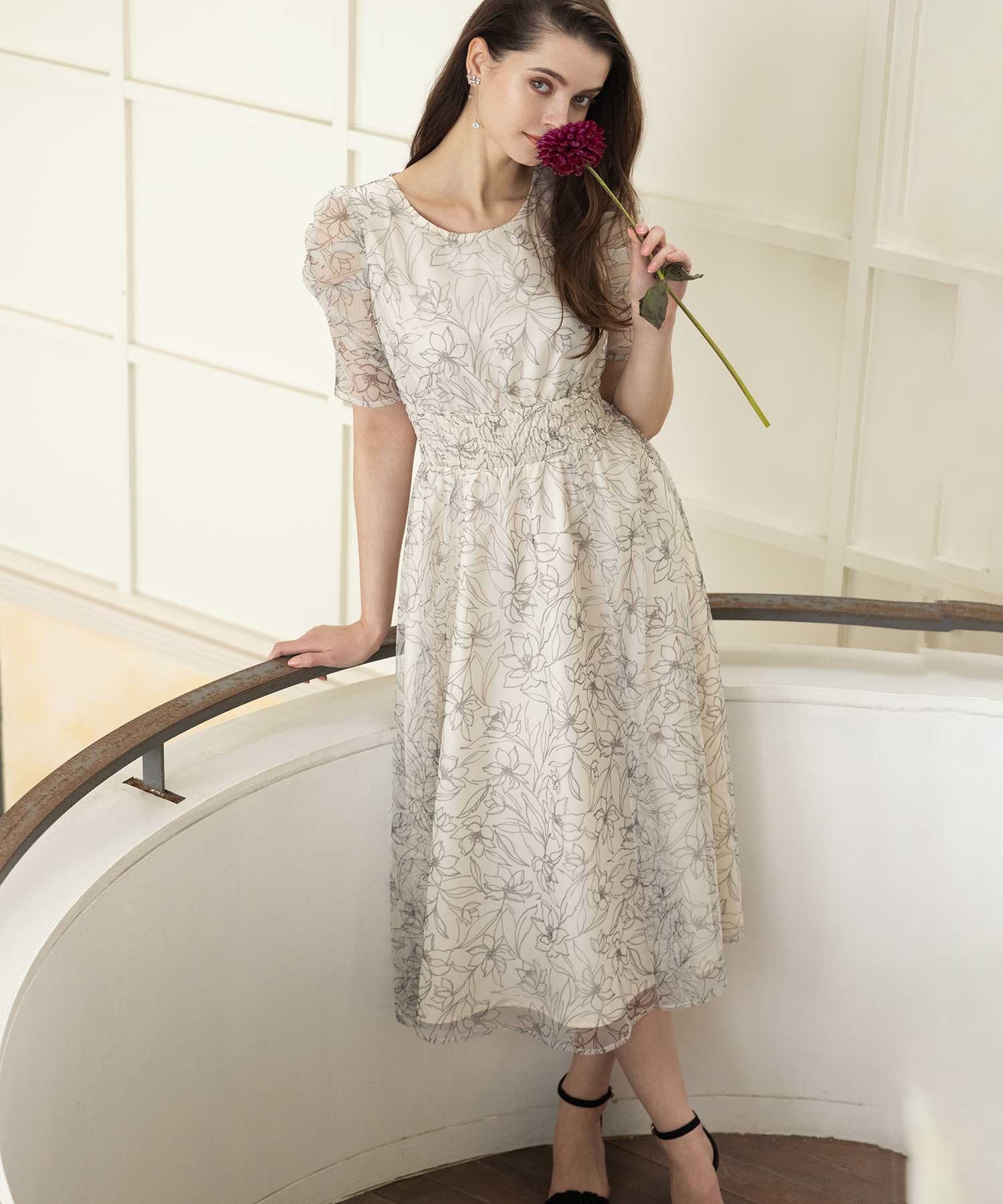 フラワープリントチュールワンピ | ロングワンピース | NOELA OFFICIAL