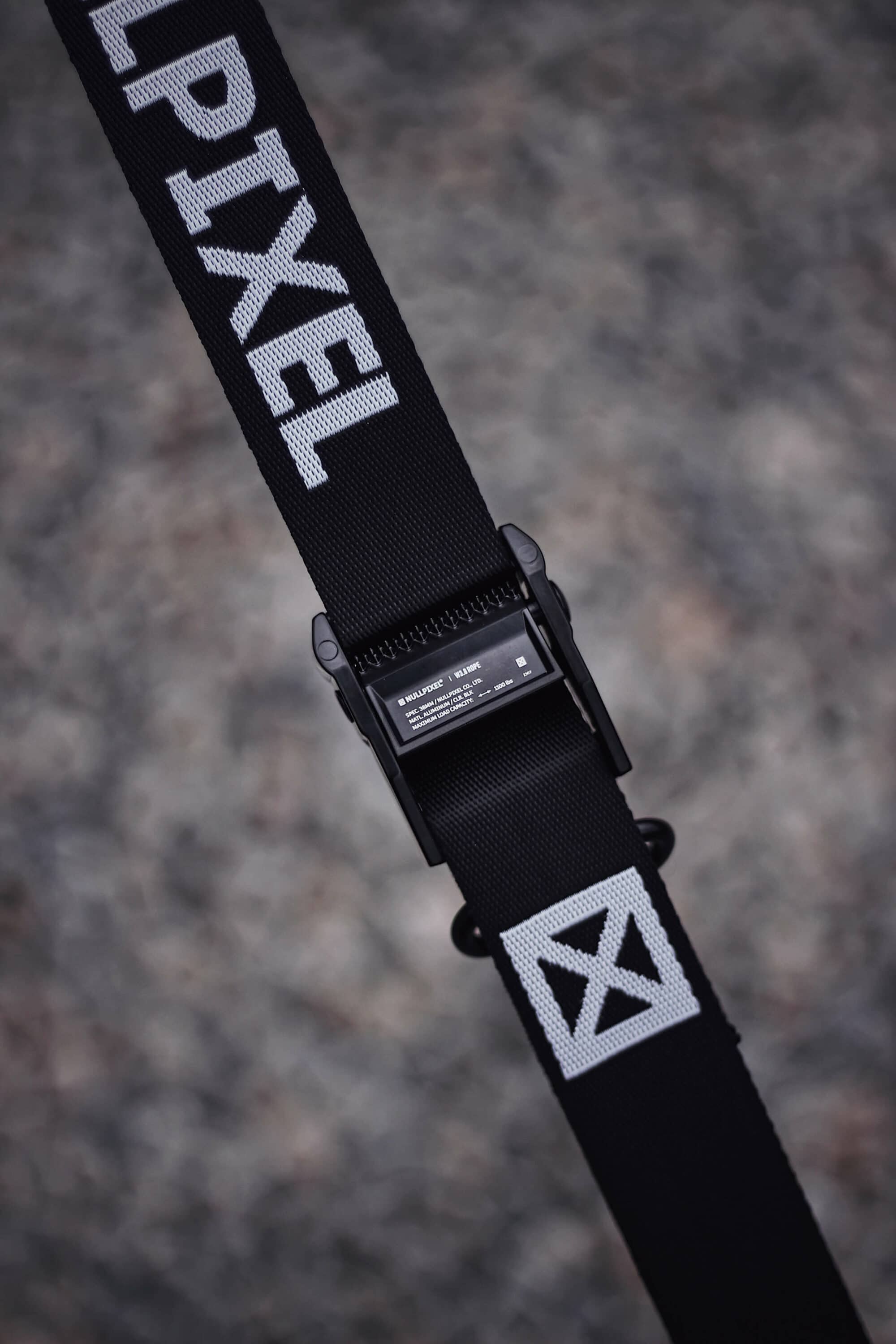 テント・タープ NULL PIXEL W3.8 ROPE テント・タープ NULL PIXEL W3.8 ROPE MULTI-USE WIDE ROPE Nullpixel