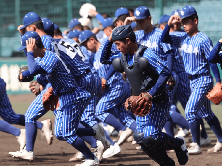 高校野球には派手すぎる」厳しい声も…甲子園“ド派手ユニフォーム”青藍