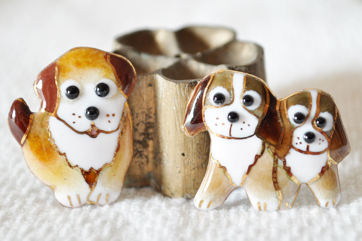 友安昭先生作K18WG牛モチーフピンブローチ