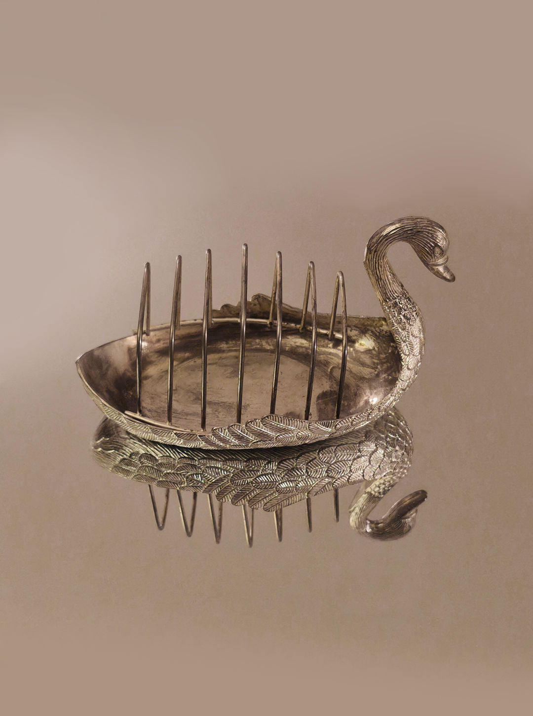 Swan Toast Rack by Les Objoies | The Oblist