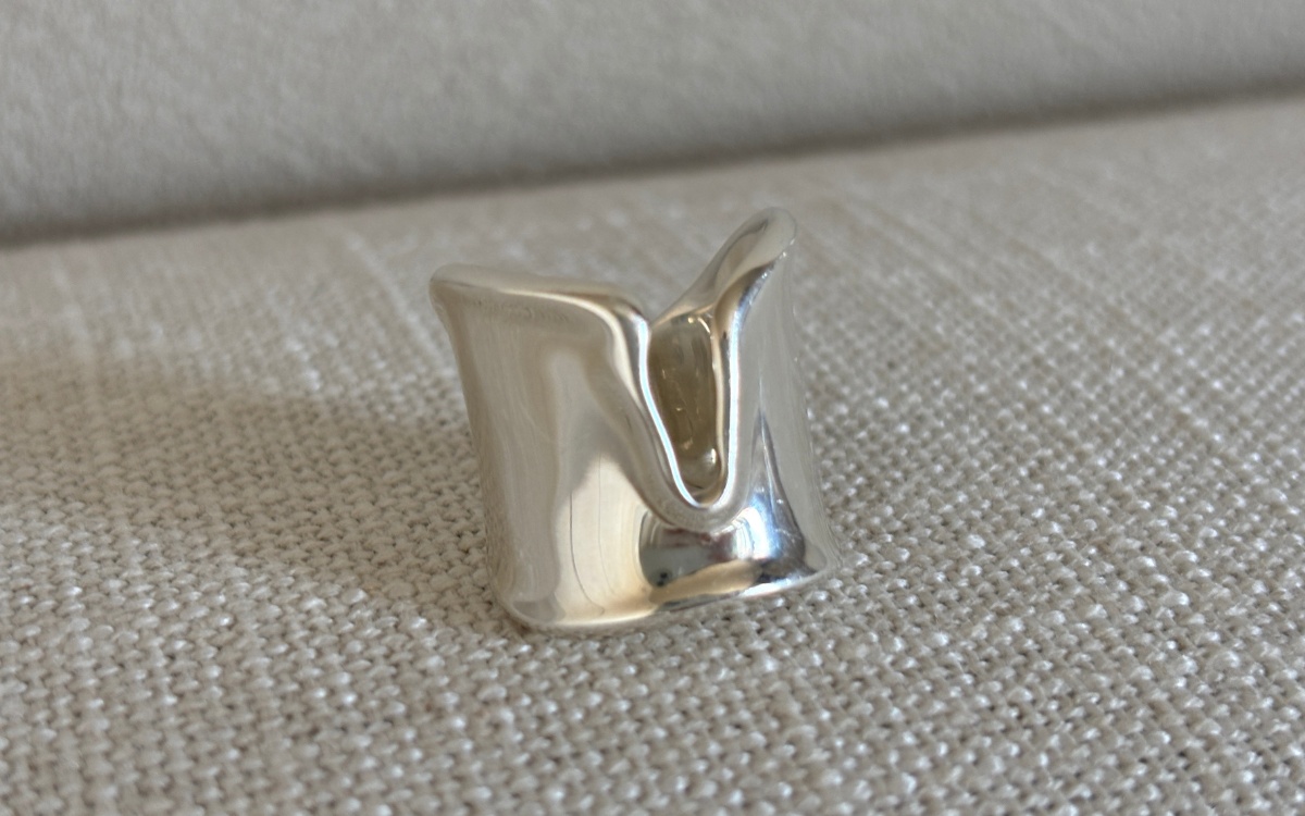 ティファニーのシルバーリングにときめいています♡ 【チームOggiの