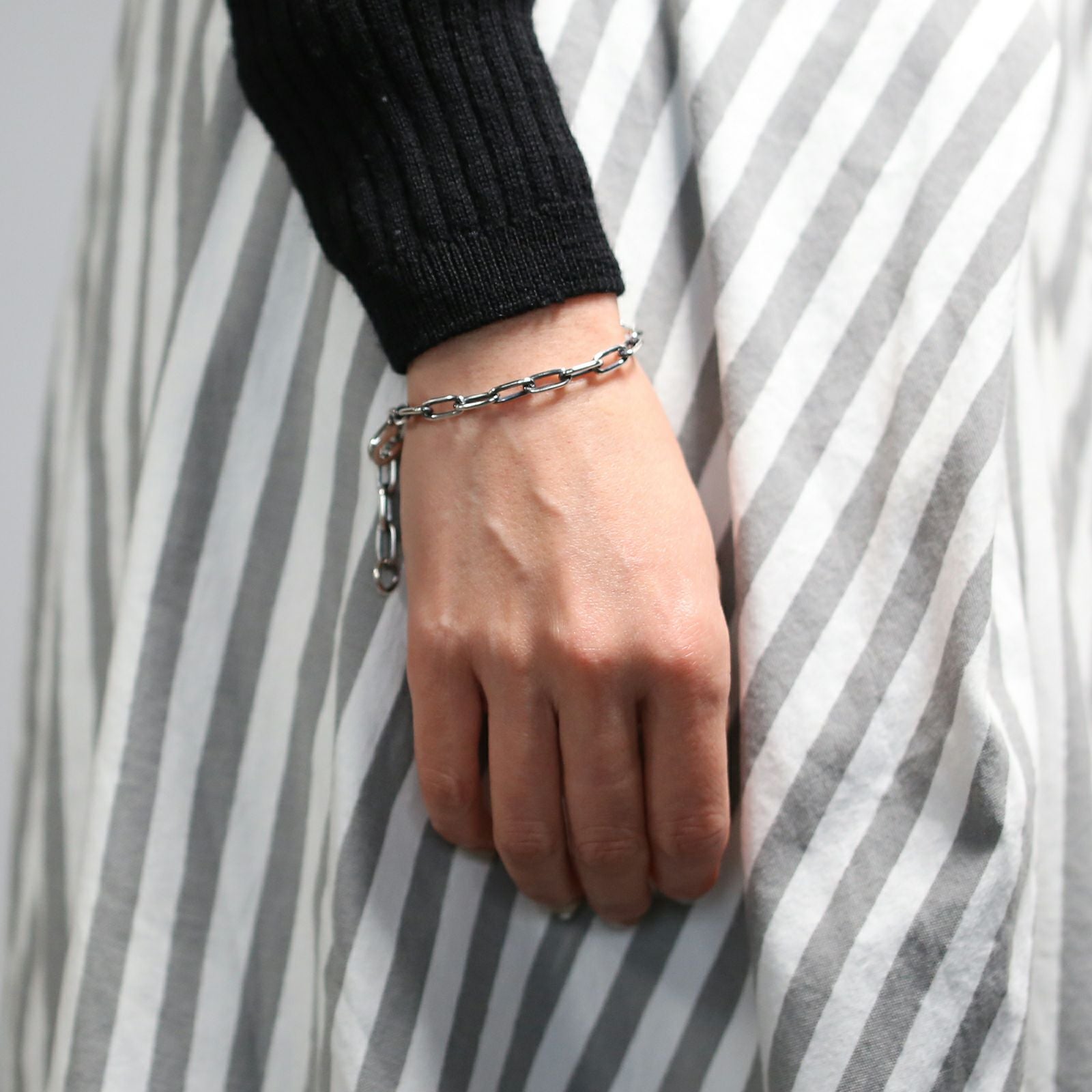 J-BR012-SV)安全ピン長アズキチェーンダイヤモンドブレスレットM