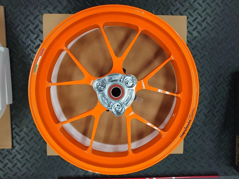 CBR250RR にマルケジーニ!! - NAPS-ON マガジン