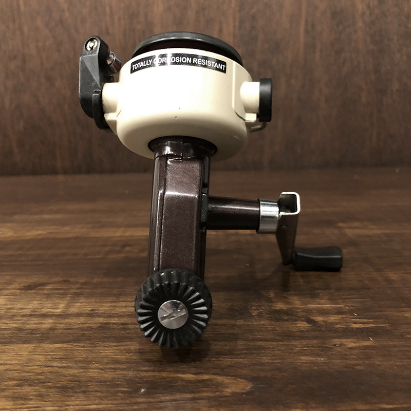 Abu Cardinal 44X Brown Spinning Reel '77 アブ カーディナル 44X