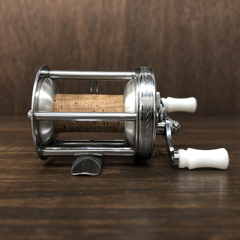 Pflueger Summit Direct Bait Reel Nickel Silver Dead Stock