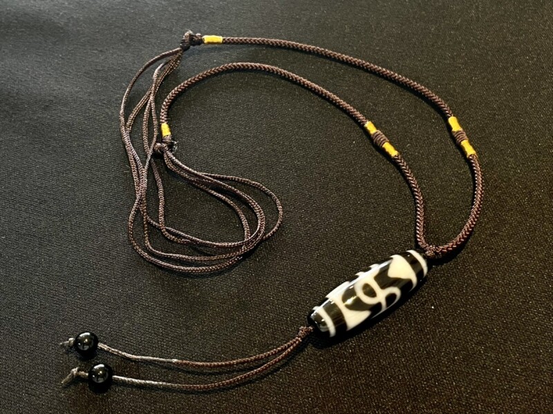 魔を断ち厄難を除く！財を呼び生命健康を守る！六弁蓮花天珠 紐