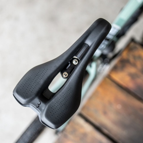 BBB ( ビービービー ) サドル ECHELON COMFORT ( エシェロン