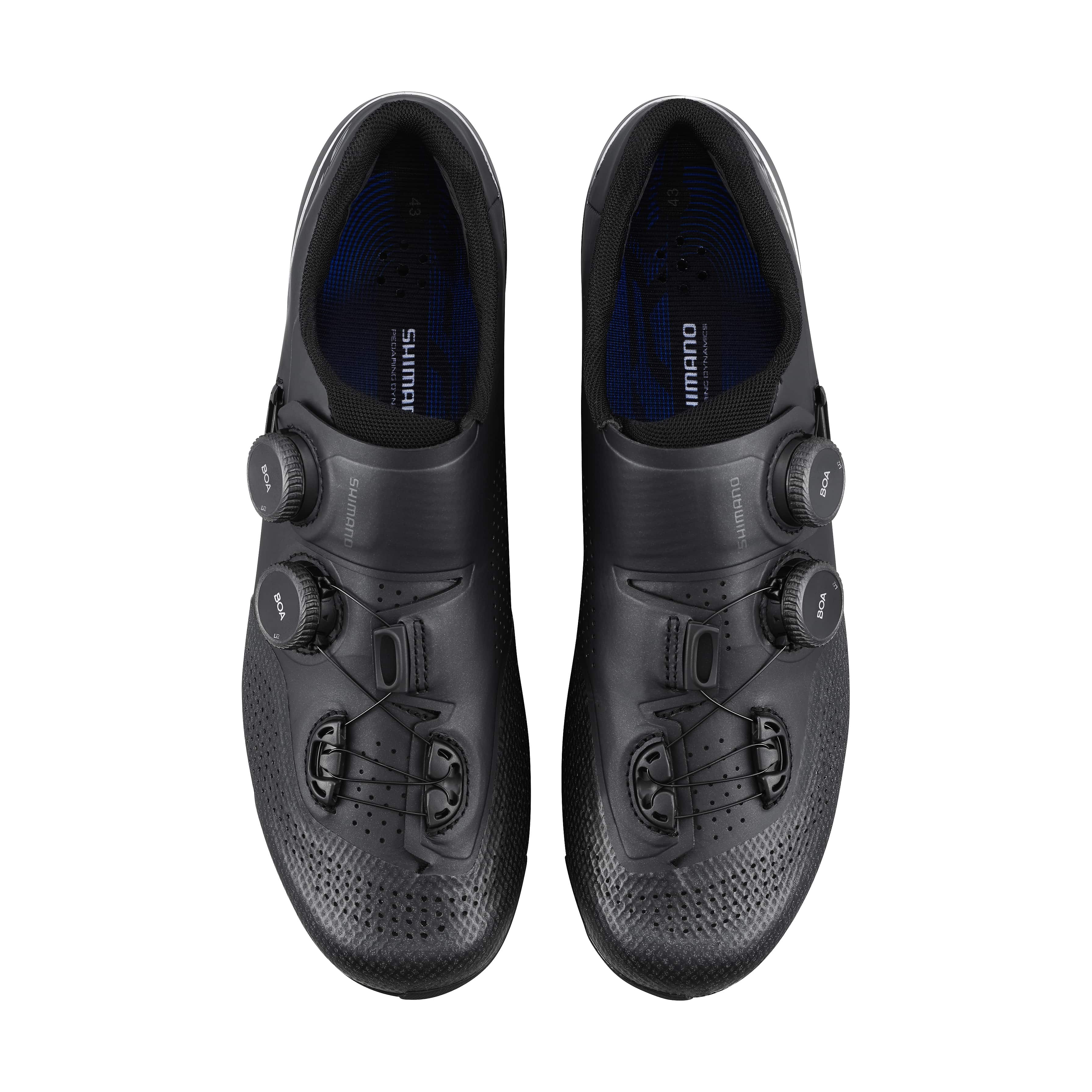 Shimano RC902ブラック シューズ ダイヤル式 クリートカバー付き。