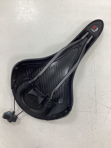 fi'zi:k ( フィジーク ) サドル ALIANTE R3 Team Edition K:IUMレール