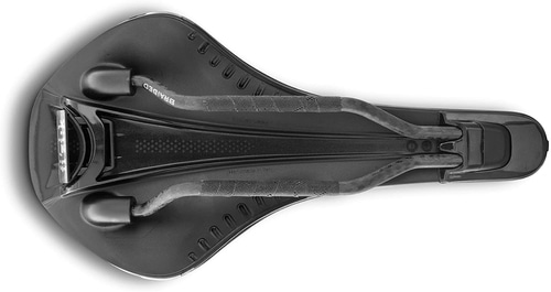 fi'zi:k ( フィジーク ) サドル VERSUS EVO ANTARES ( ヴァーサス