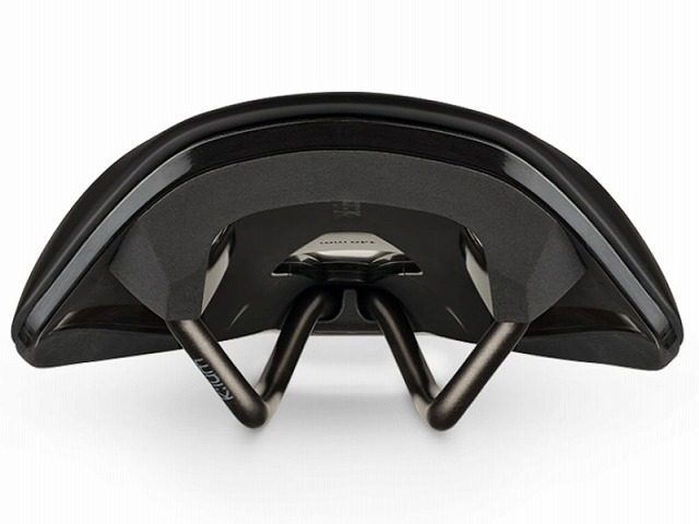 fizik(フィジーク) ARGO VENTO R3 KIUMレール ブラック 140mm ｜自転車