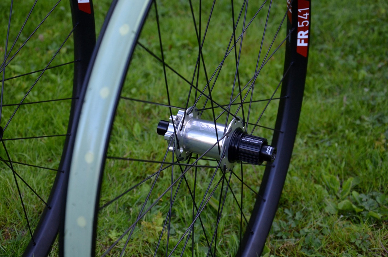 Classic Boost ISO / DT Swiss FR 541 Mullet - Onyx Hubs Europe