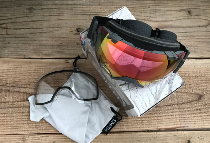 メガネ対応！人気のスノボ用ゴーグルSMITH（スミス） I/OX レビュー