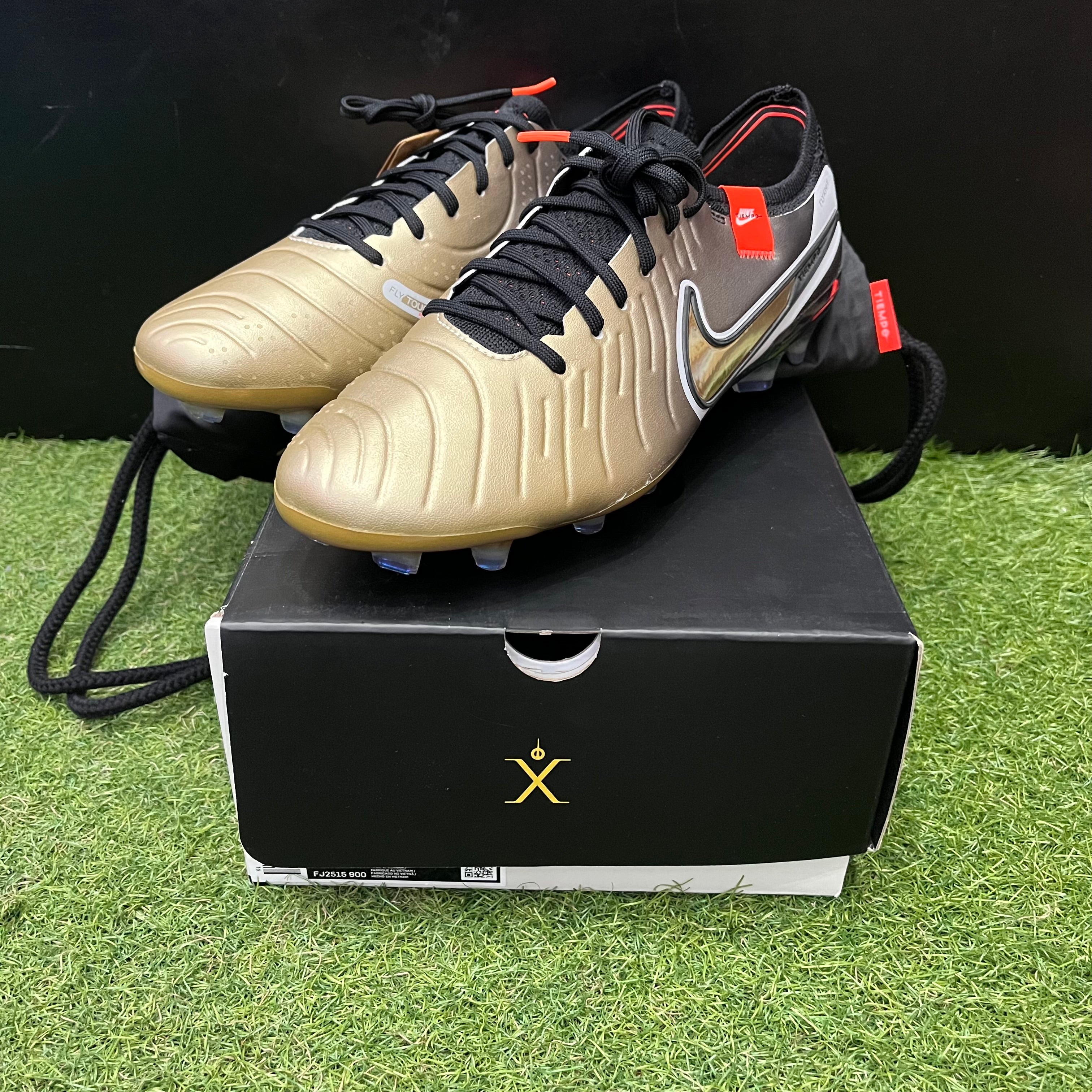 ティエンポレジェンド10 エリート FH FG SE FJ2515 900 – 俺の足