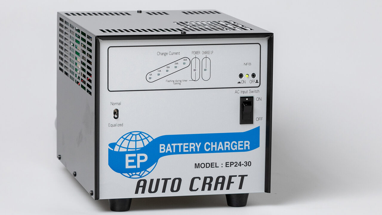 オ-トクラフト製二輪車用オ-トマチックバッテリー充電器製品情報