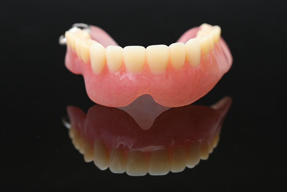 入れ歯（総義歯・部分義歯） | 診療案内 | 豊島区北大塚の歯科医院なら